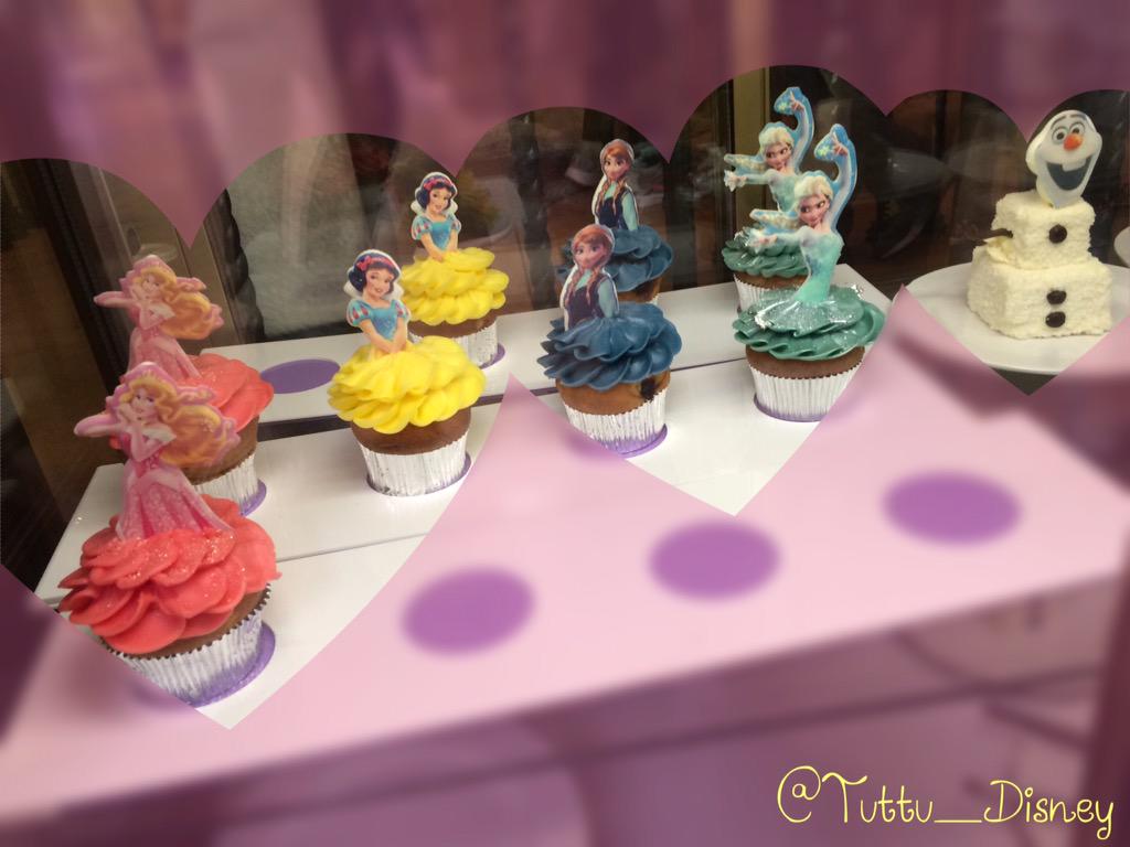 ツッツー Twitter પર 香港ディズニーにあったディズニープリンセスカップケーキ とオラフケーキ オラフ アナ雪 オーロラ姫 白雪姫 アナ エルサ Frozen 香港ディズニー Http T Co 9w04dtbdki Twitter