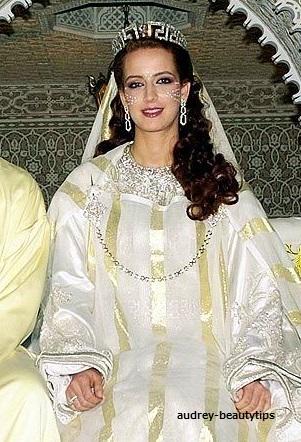 美人王族bot ラーラ サルマ Lalla Salma 1978年5月10日 モロッコ王妃 現モロッコ国王ムハンマド６世妃 Http T Co Gypwwfkbi5 Twitter