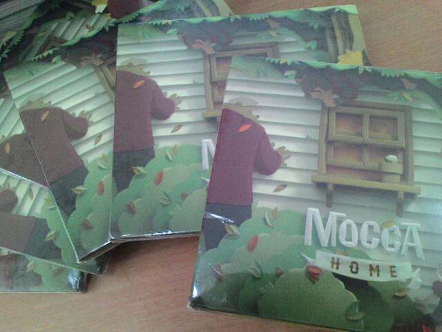 Kumpul yuk! Bagi CD Mocca Home sekalian ngedata buat yg mau pesen CD bareng. Meet up di @dw_coffee jam 4 sore yaa :D