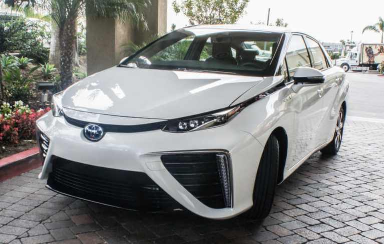 Eunicell2014's tweet image. Toyota kickstarting fuel cell future with patent release 
cnet.com/news/toyota-ki…