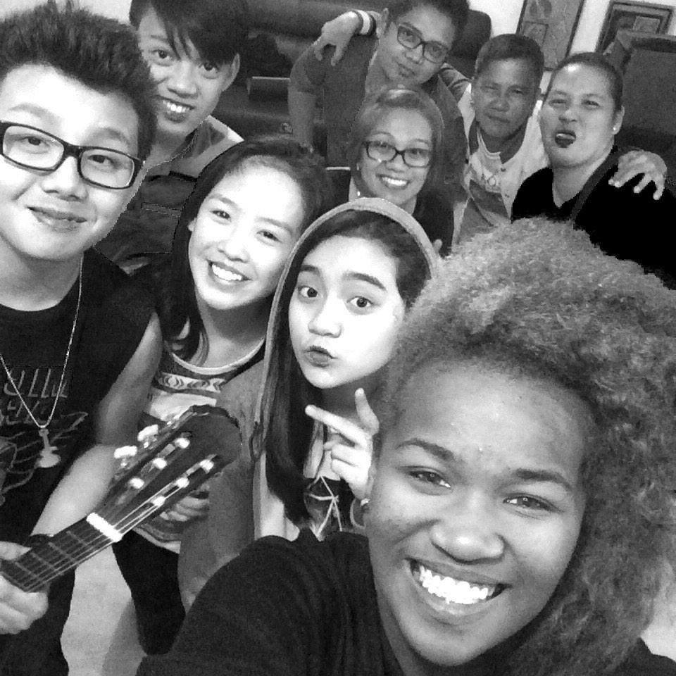Gravity5_g5's tweet photo. Bond-Bond-Bonding ^-^
#gravity5 http://t.co/mwtWiqphY4