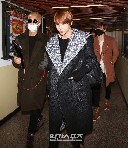 B7OGwBSCAAE8oLp.jpg:large