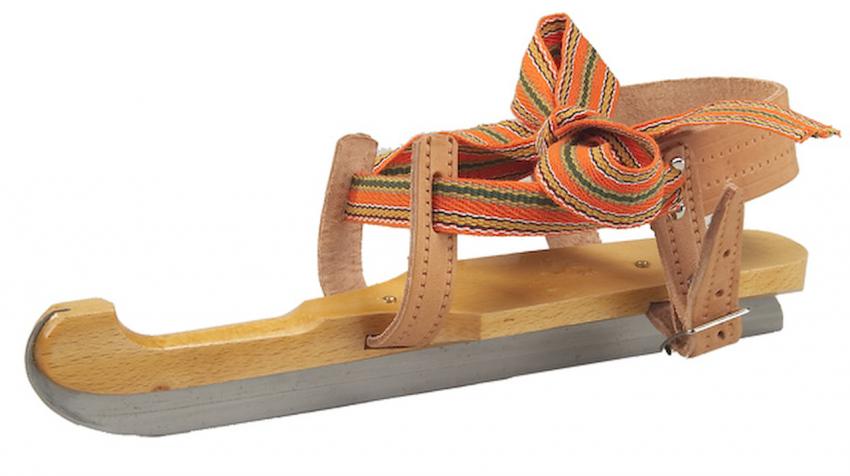 Ik ben opzoek naar een grote partij van tussen de 150-250 paar 'houtjes' (houten schaatsen). Iemand?