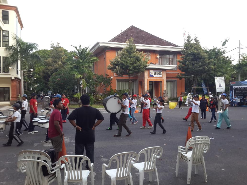 Semangat ya adek2 CAA37... Drill itu menyehatkan..
Hahahaha <a href="/PanpelCAAMBU/">Panpel CAA MBU</a>