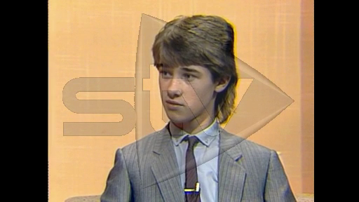 Happy Birthday to Stephen Hendry. He was interviewed by Jimmy Reid when he was 17 :  