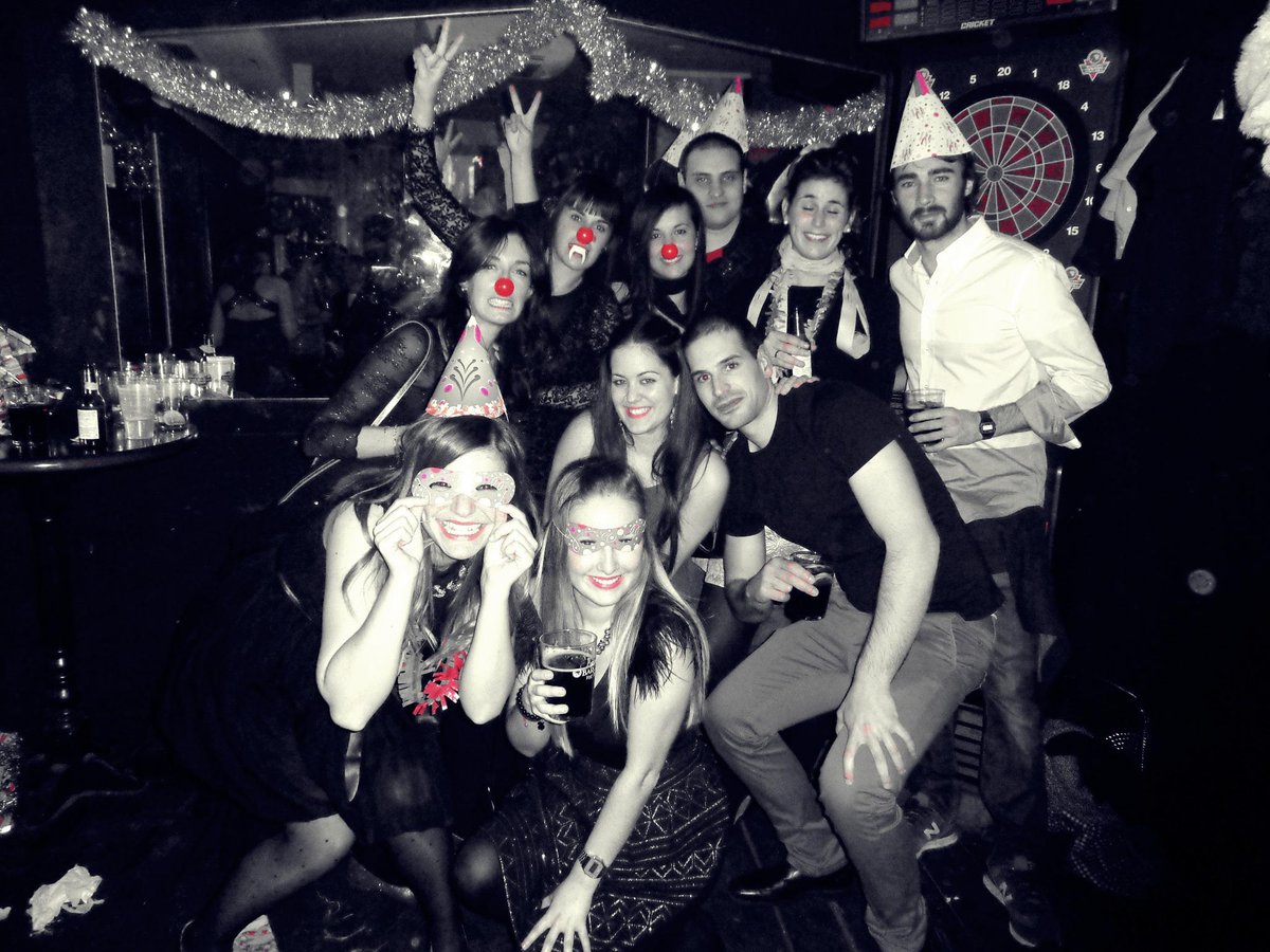 KaEriSs's tweet photo. Recuerdos de la última noche del Año.
#Parte1 http://t.co/AninFvHFzp