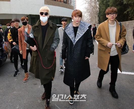 B7OjWB3CIAExTEA.jpg:large