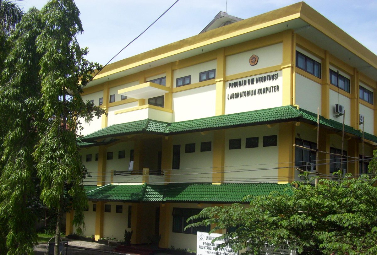 Gedung d3 Akuntansi &amp; Perpajakan Unmer #unmer #malang