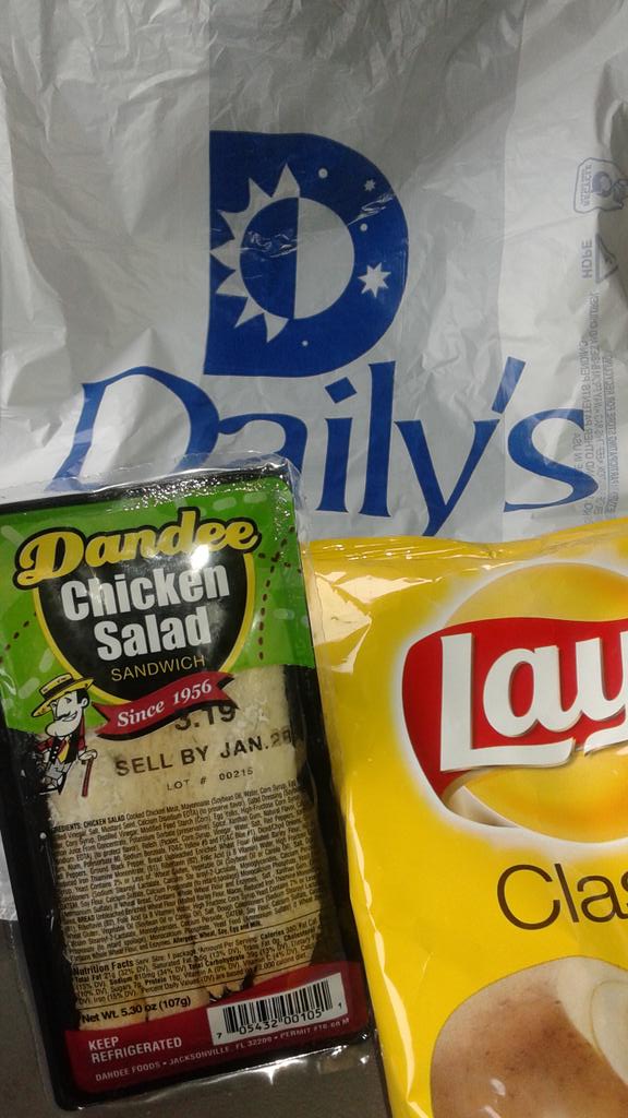 scarabY2k's tweet photo. You're right @md_1010xl  @DandeeFoods chicken salad sandwich did not disappoint. #goodcall #supportSponsors #4gotPic http://t.co/fqkWflx3FP