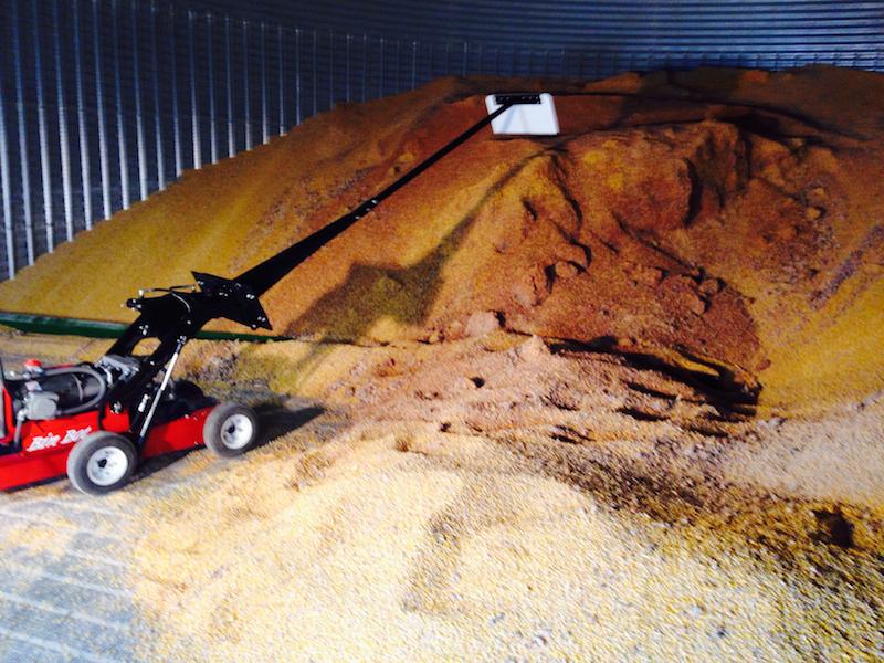 NDFarmersUnion's tweet photo. Learn more about the Bin Bot next week at the #PrecisionAg2015 conference. http://t.co/c8bYqeu0bi http://t.co/MmhDC1bthU