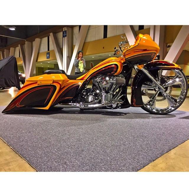 BaggerMilitia's tweet photo. #MadBagger @georgedana56 #BaggerMilitia #MilitiaIndustries #TheMilitia #MadWheels @madwh... http://t.co/fXfQmR2pmm http://t.co/uwuFHPWG2p