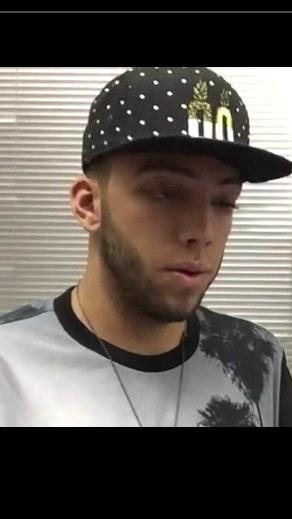 mottaray's tweet photo. #VideoNovoDoRangel
Quando o Lucas não te segue http://t.co/7fN1GWiraS