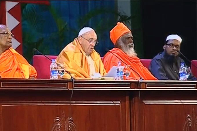 cnalive's tweet photo. Top story: http://t.co/LGjd5v4PpM Don't use religion as a weapon of war, #PopeFrancis insists #PopeinSL #Peace http://t.co/a5IiVLPZyw