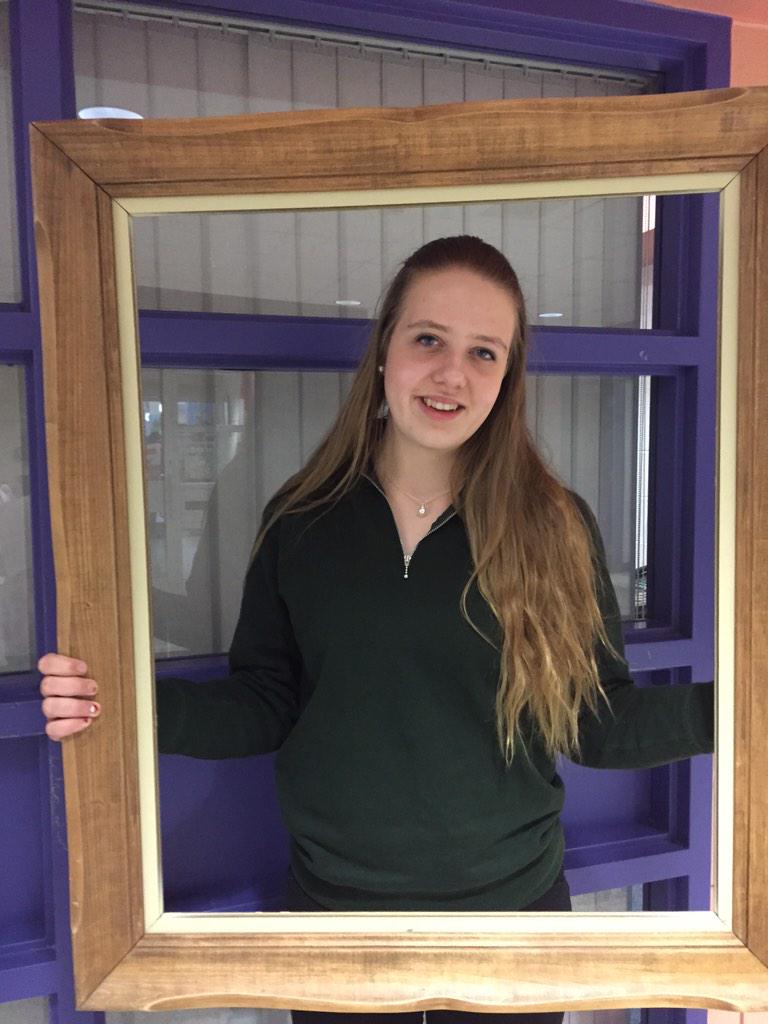 PeteyPanther's tweet photo. Amanda Wagner is acknowledged for helping not only her friends but also those who are new to the school #framethefame http://t.co/8H6VnwsDpw