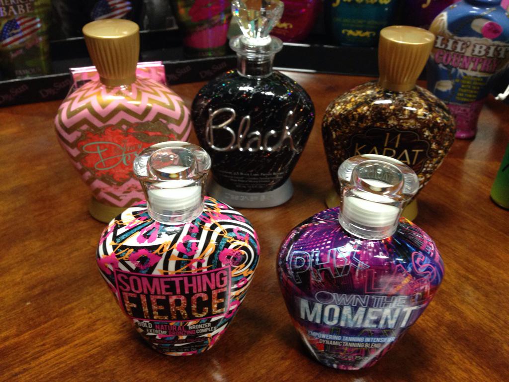 tmftanning's tweet photo. Luv me some Designer Skin! http://t.co/4h9r2WreOZ