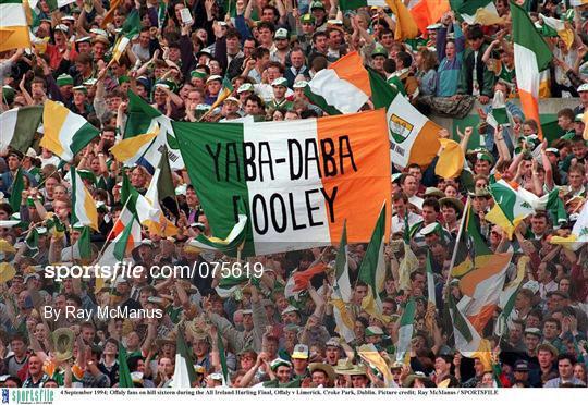 UnOfficialGaa's tweet photo. #GaaBanners #GAA
An all time classic from the Offaly fans,All Ireland Final 1994 http://t.co/gGJktBNQIp