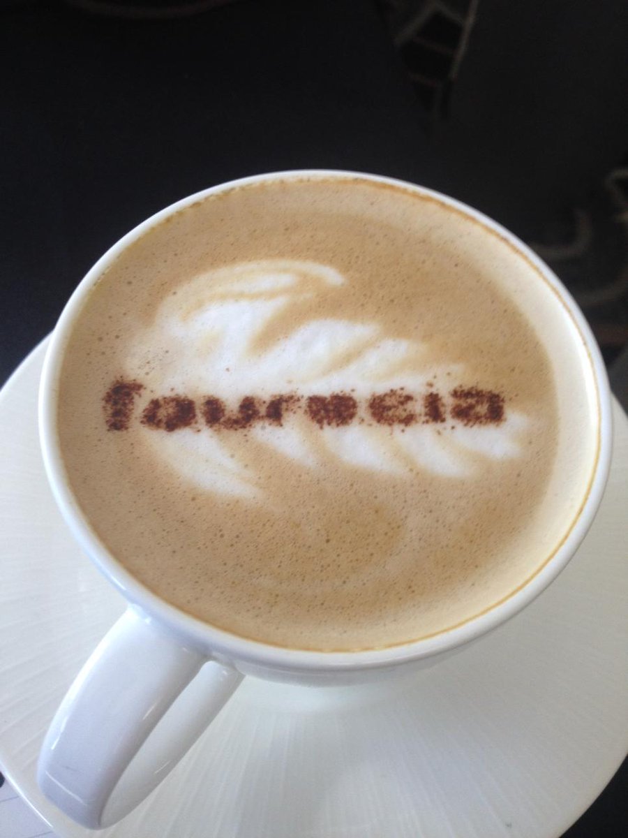 The best reveal at the auto show #faurceia