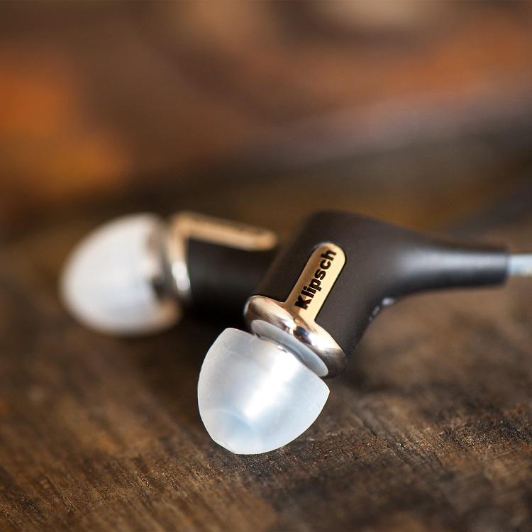 klipsch_uk's tweet photo. Rough day at work? Forget about it. http://t.co/YPAs20MxVw