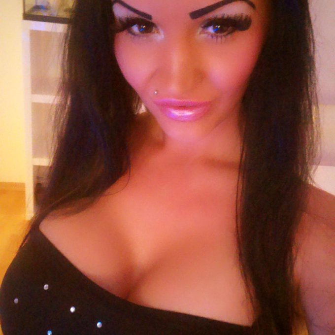 #sunaurora#Party night #girls# Playboy http://t.co/XbwXscy4fD<a href="/tag/playboy"class="tags"><span>#playboy</span></a><a href="/tag/sun"class="tags"><span>#sun</span></a><a href="/tag/vip"class="tags"><span>#vip</span></a><a href="/tag/videos"class="tags"><span>#videos</span></a>