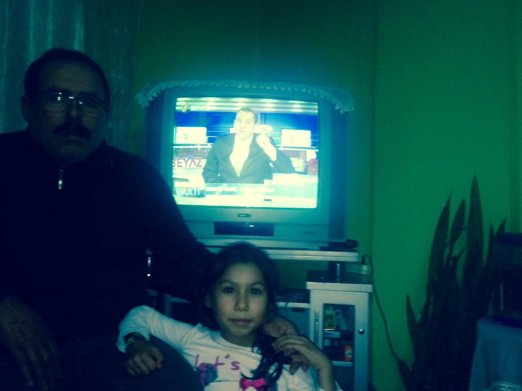 damlaercan52's tweet photo. @ERKANTAN__ Erkan tan seni seviyoruz Manisa turgutludan selamlar http://t.co/vav2W9NvMX