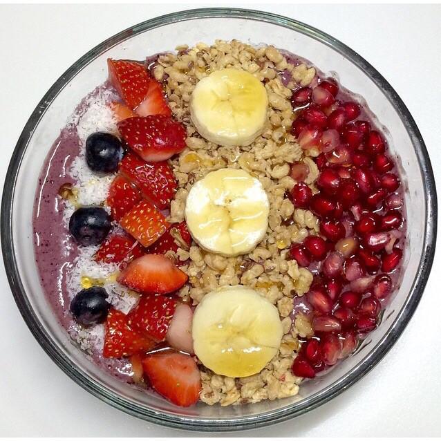 Gorgeous acai bowl from @BlendersBowls