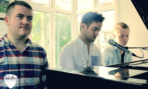 JOEdotie's tweet photo. The latest @SundaySessLive is @trillogymusic's cover of Disclosure's "Latch". It's awesome http://t.co/toy4CqP83T http://t.co/D3Ort4jzAT