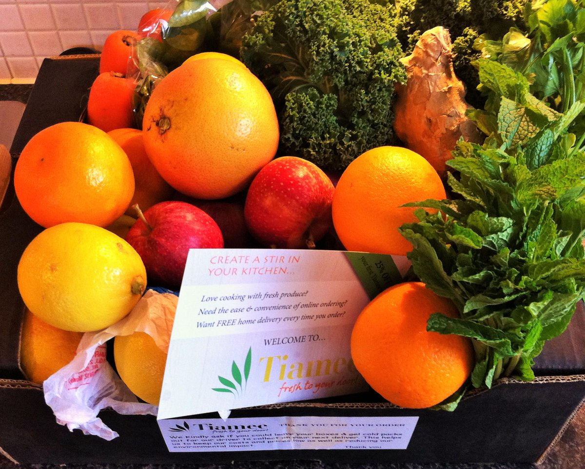 One of our Detox Juice Boxes all ready for delivery! tiamee.co.uk/detox-juicing-… for more info #detox #healthyliving