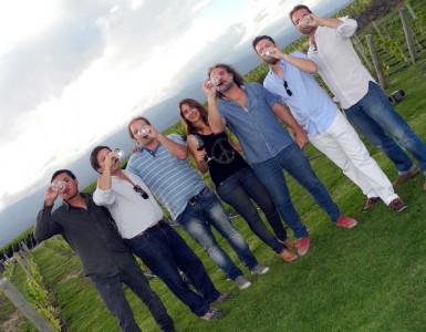 mdzol's tweet photo. Degustación y amigos: magos del vino reunidos en Tunuyán http://t.co/REPrUwzDbJ http://t.co/GeWzgXm5s1