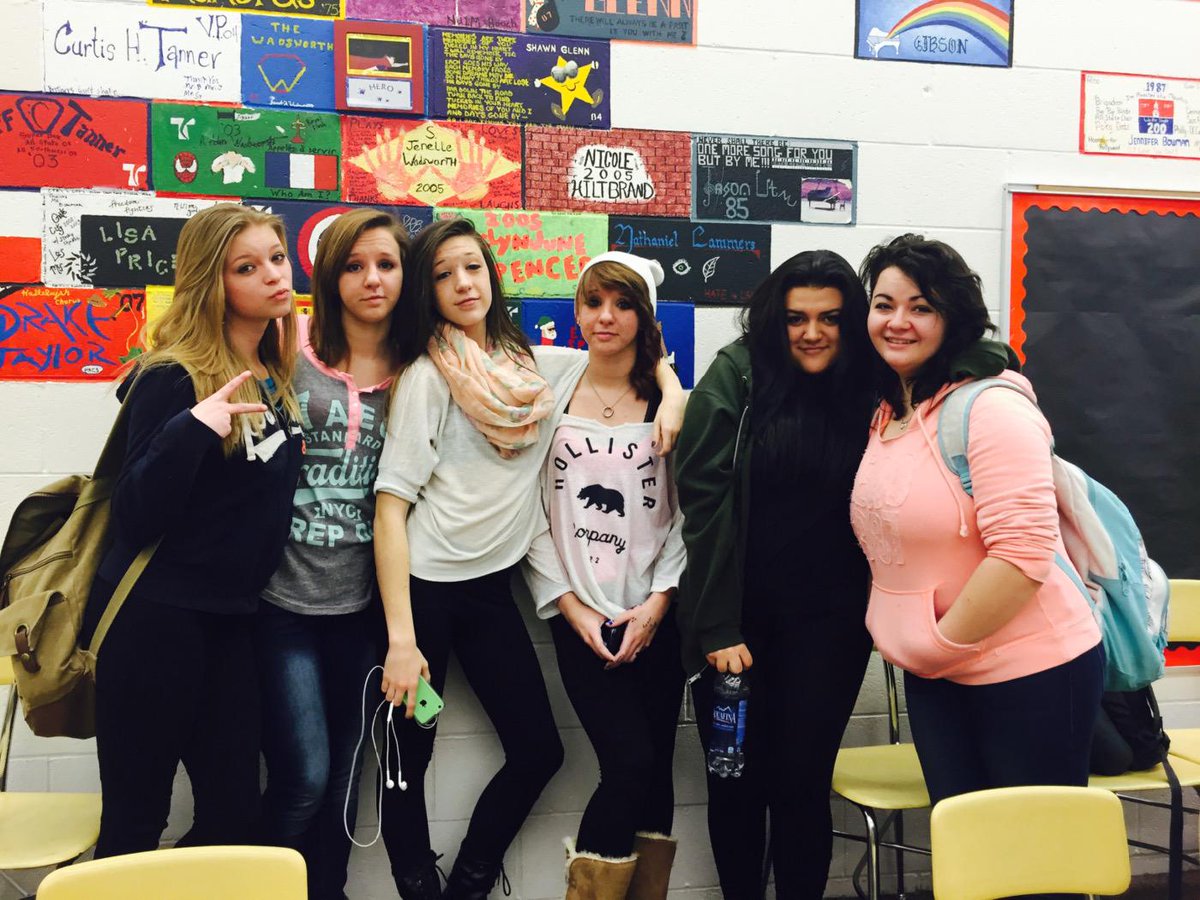 tiffoberry's tweet photo. Love these girls #blessed http://t.co/bjAOtDRRww