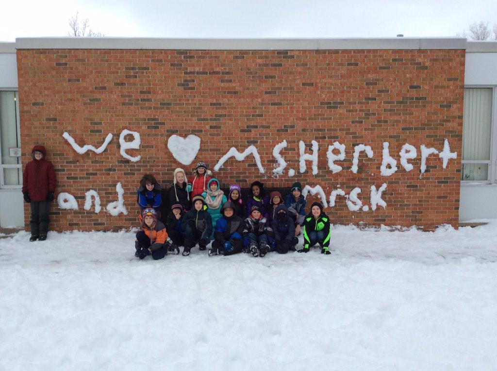 MsHerbertteach's tweet photo. Winter fun that warms the heart! #hillthinkers #snowwriting #whyisjamesbyhimself? http://t.co/tJyWZRFUFx