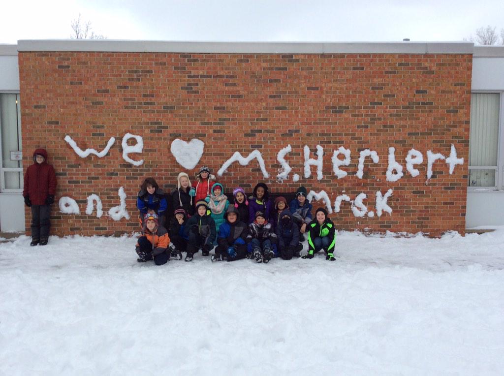 MsHerbertteach's tweet photo. Winter fun that warms the heart! #hillthinkers #snowwriting #whyisjamesbyhimself? http://t.co/tJyWZRFUFx