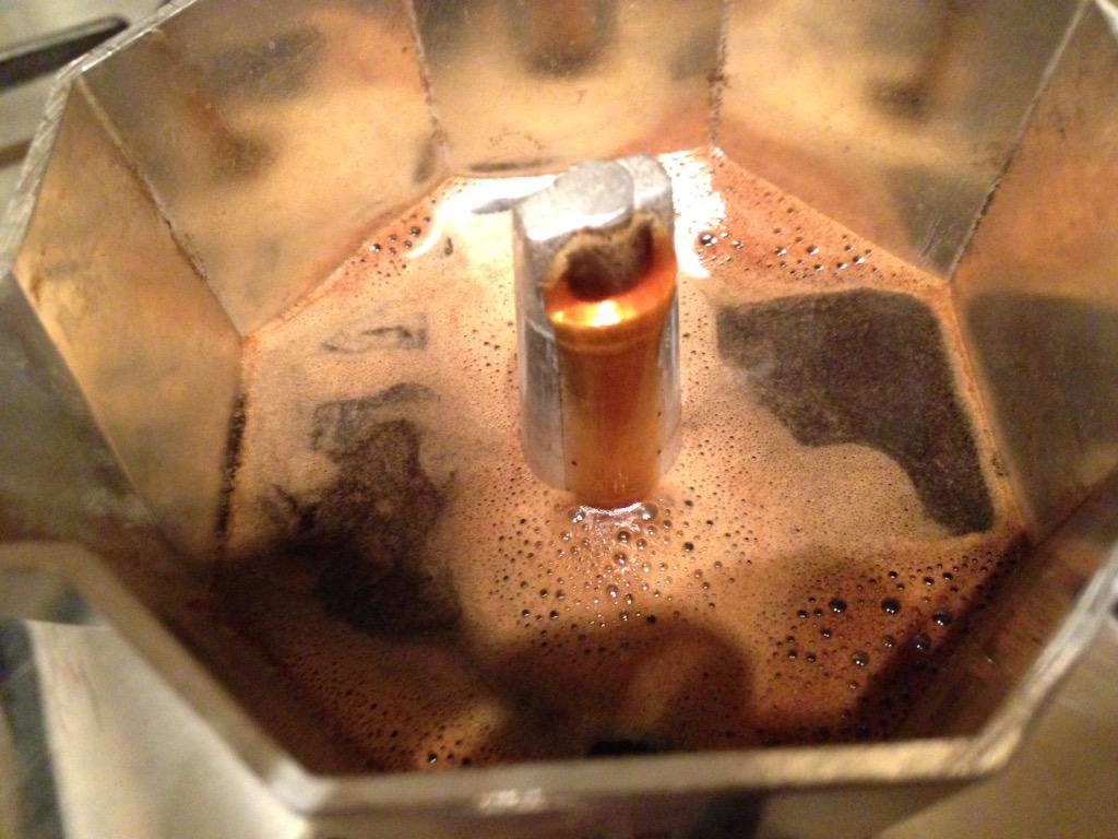 We've struck black gold! Fantastic taste, full flavour and definitely a wake up juice! #bialetti #coffee #tedbeans