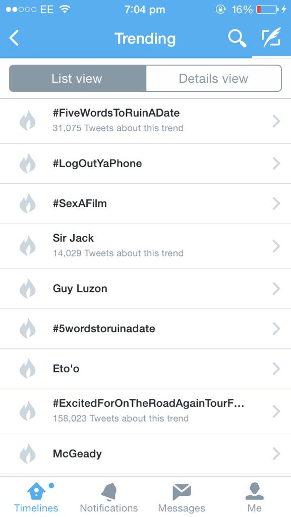 Naomi_TMUK's tweet image. @NICKIMINAJ 2nd trend in the UK 😩😩😩 #LogOutYaPhone