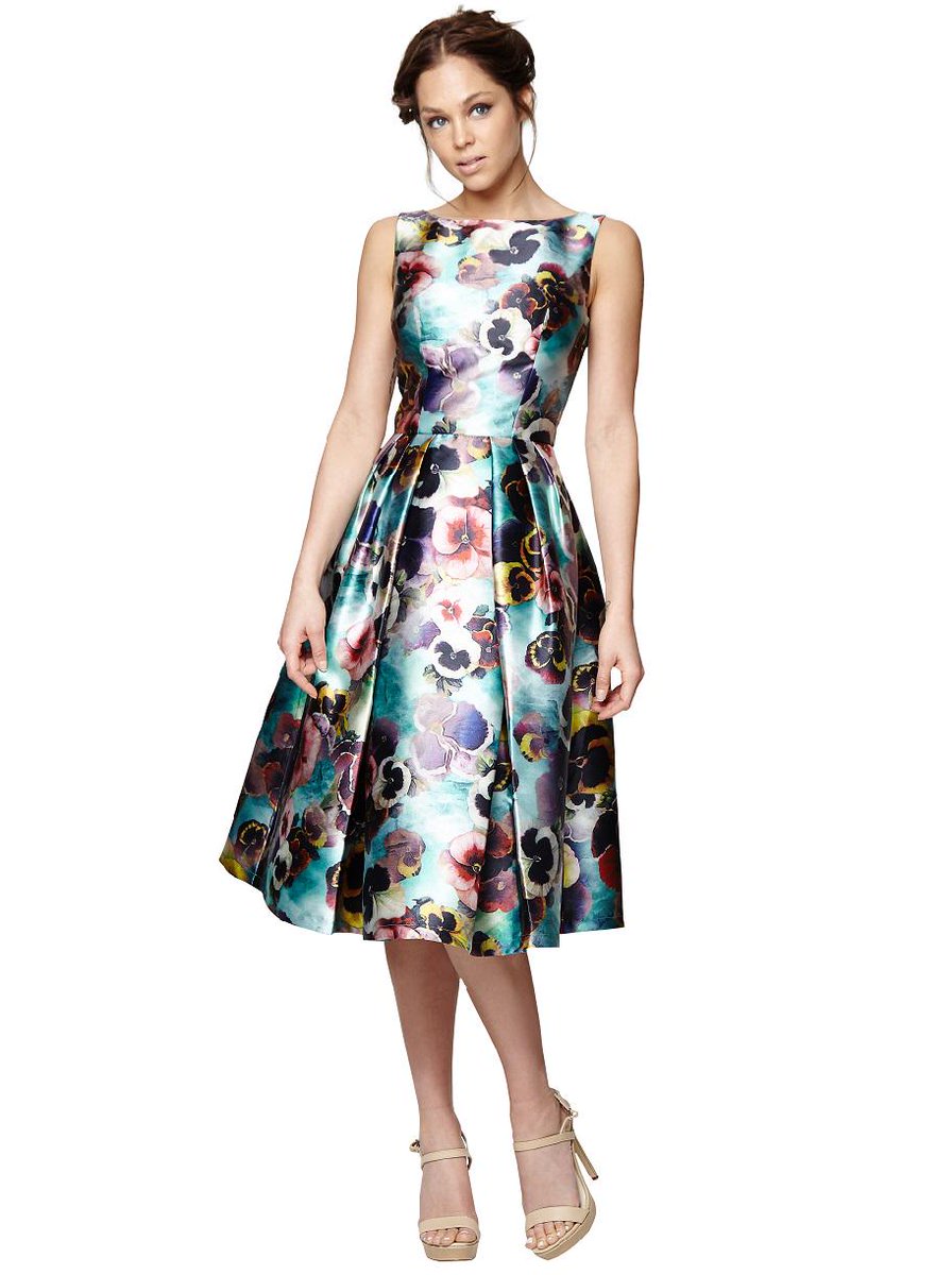 chichiclothing's tweet photo. FOLLOW &amp; RT TO WIN AN #ALYSSA DRESS! ENDS 10PM THURSDAY 15TH JAN! http://t.co/hffhfnrQyR http://t.co/fPxsSWSOMb