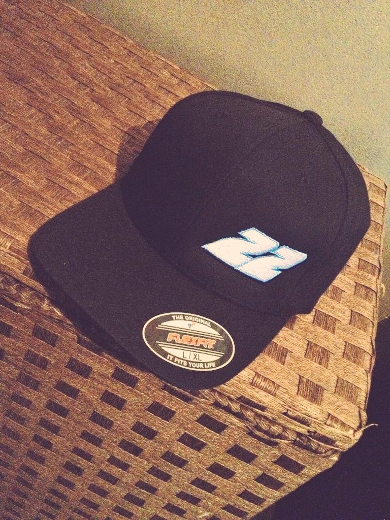 ChrisFerguson22's tweet image. Giving away this FlexFit 22 hat today! All you have to do is retweet and be following me to win. #FergyTime
