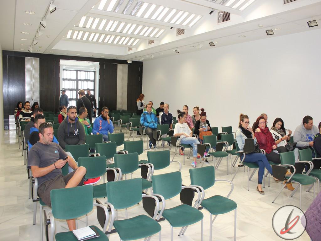 rubenbetancort's tweet photo. Fotos del sorteo de actuación del XXVII Concurso de Murgas del Carnaval de Arrecife, celebrado hoy (1/3) http://t.co/lH2IRBeXKl