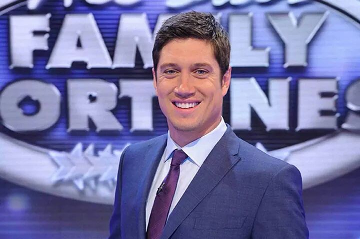 SarahBWatsonfan's tweet image. Me and gorgeous @OfficialVernonK were born in the same year. 😊 #sameyear #sameage xxx