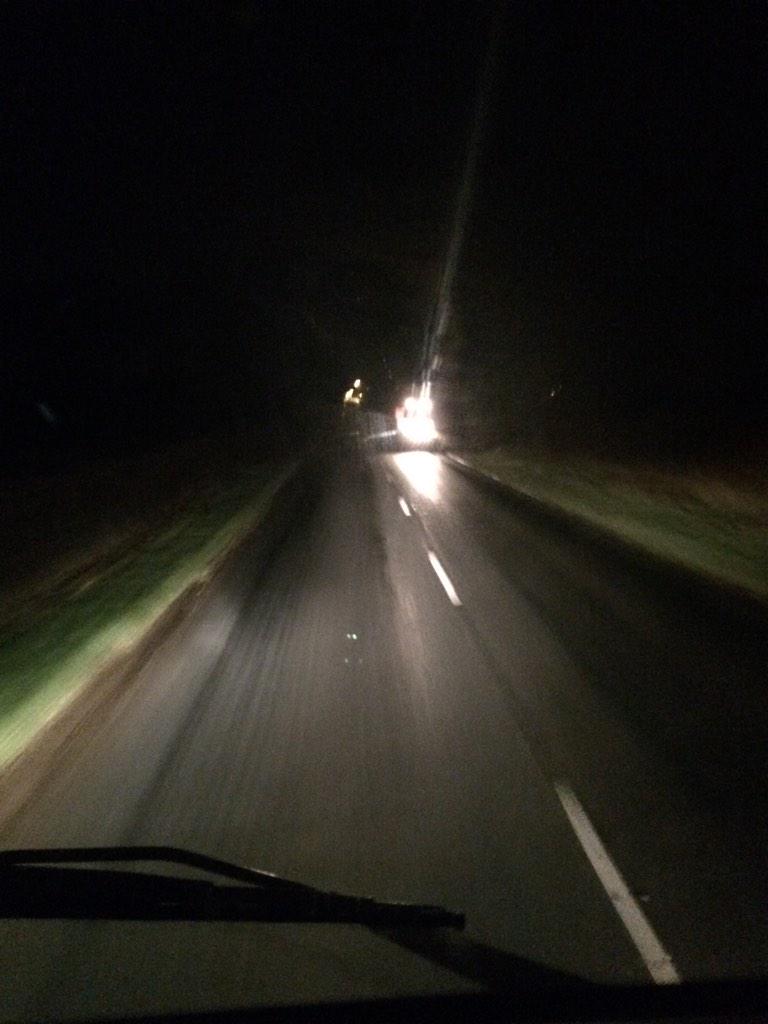 L6moxLee's tweet photo. 70+ miles at 30mph keeping the roads safe!! #gritting #saviour http://t.co/KP6mZcUGBq