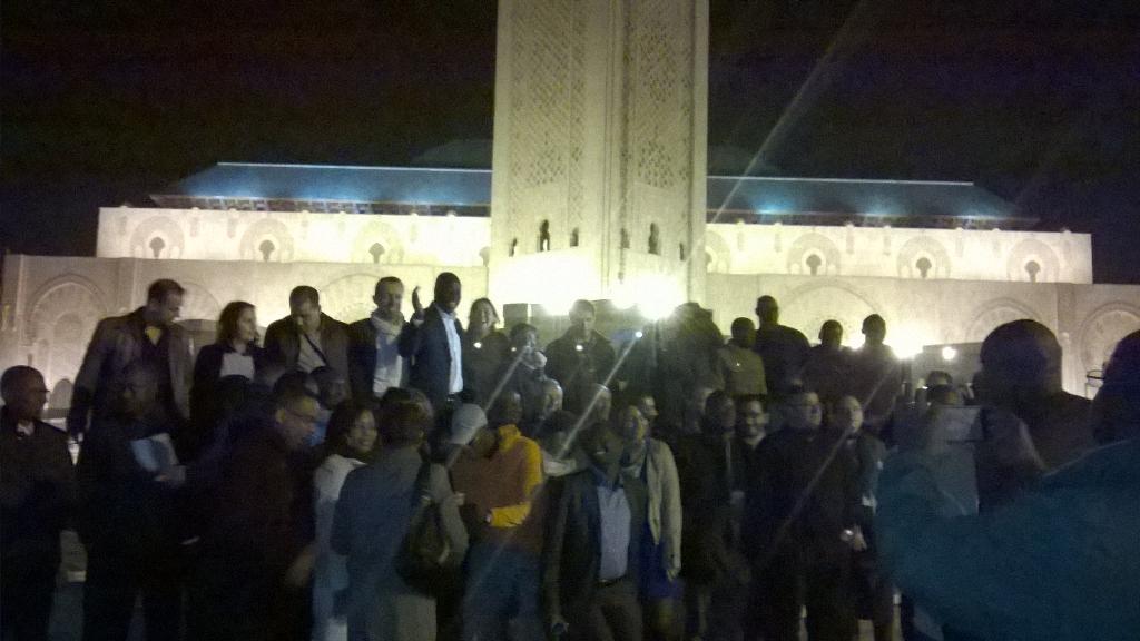 gl1496's tweet image. #SageExport : 70 participants à #Casablanca. Photo devant la grande mosquée Hassan II #lifewithpartners