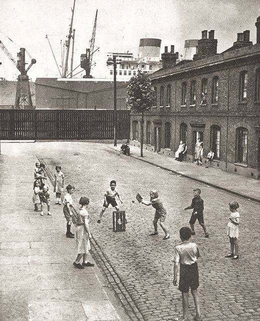 BygoneMedway's tweet image. Dockland Cricket in Alpha Road, #Millwall, #London in the 50s