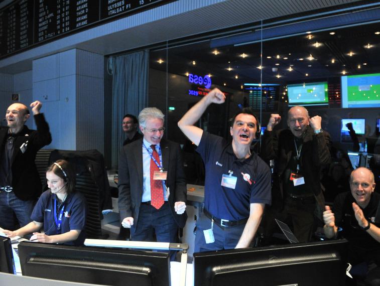 SpaceNews tweet media