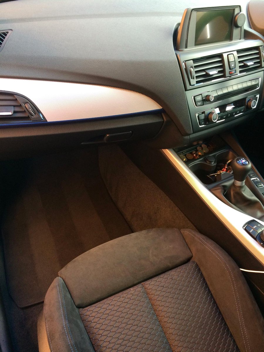 PlatDetailSW's tweet image. Here's one of two BMW 1 Series done today... #Valeting #Clean #Shine #SouthWest #BMW #InsideAndOut #AttentionToDetail