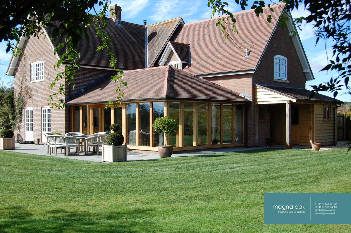 MagnaOak's tweet photo. This #oak #framed #summer #room by @MagnaOak adds ample space to a family #home in the #countryside of #Dorset. http://t.co/Q90fPXDpKG