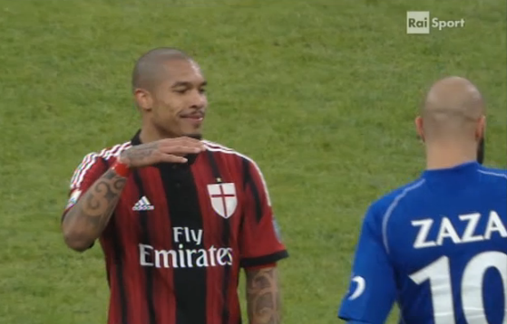 popolorossoner's tweet photo. "YO BRO, SUCK THIS" 
#MilanSassuolo http://t.co/ZigU2raI6O