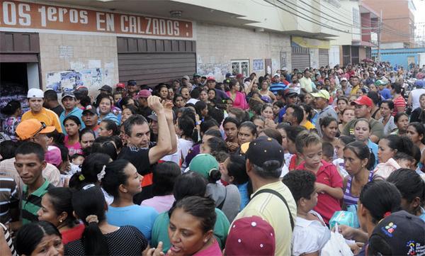 AlfonsoPupo's tweet photo. Las imágenes que Maduro no quiere que el mundo vea de Venezuela
http://t.co/9reZBgb83n
. http://t.co/9wb2mVIawx