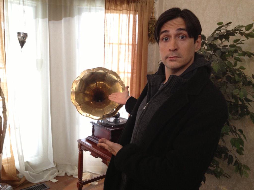 AFrostyAffair's tweet photo. Big congrats on set to @Mark_Meer for his #CanadianScreenAwards nomination! Happy to have you as "Brad" in #40below3d http://t.co/g0N3nO93pn