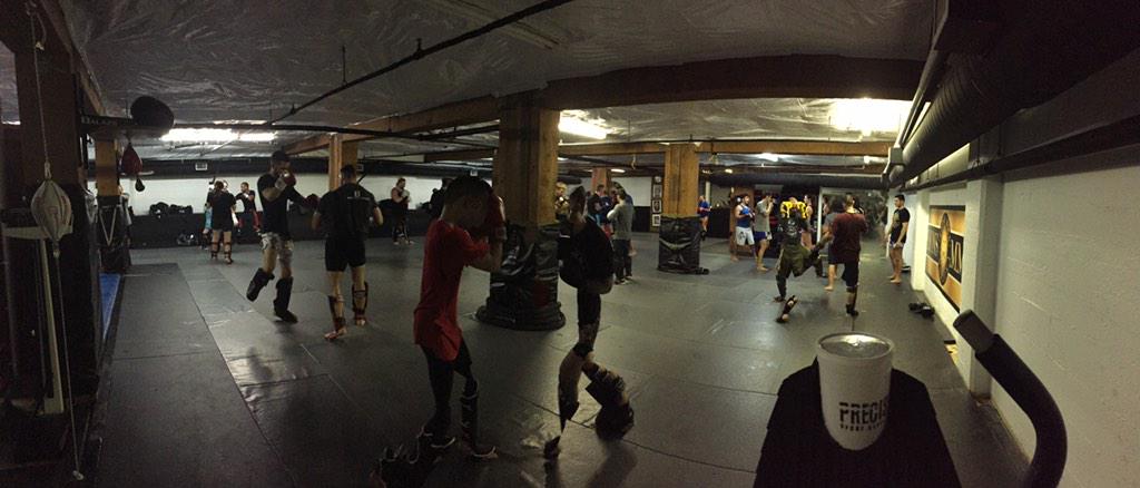 preradovic300's tweet photo. No walking? No problem! Upper body cardio with a view of the lions den #HomeIsWhereTheHeartIs @lionsmmavancity http://t.co/tcQrurtYKM