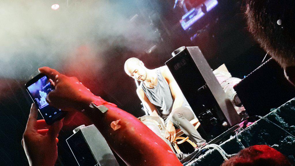 maximazzi's tweet photo. increible lo de @AbelPintos!  cubriendo para @Vale_SantaFe en SauceViejo ! 🎧 http://t.co/WAl9M8jlpO