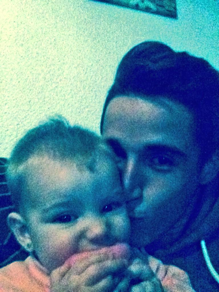 SerranJavi's tweet photo. Dulces sueños..😘😘💤💤 http://t.co/xvjtsemKy5