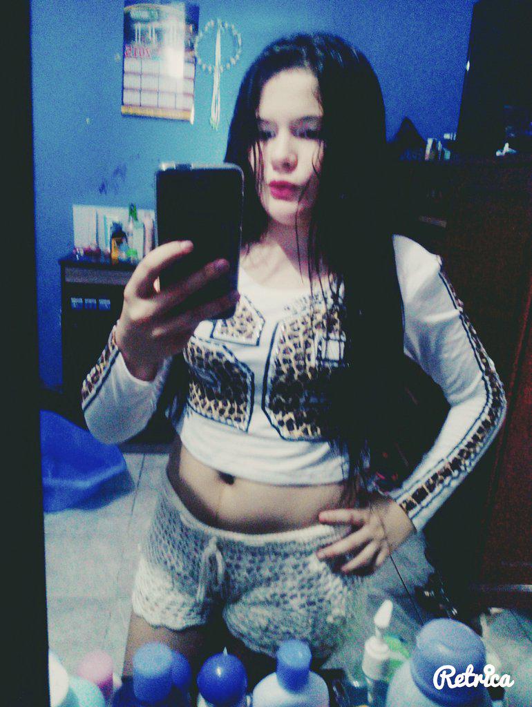 EstefanyR14's tweet photo. 😝✌ http://t.co/Juev1SkgVP